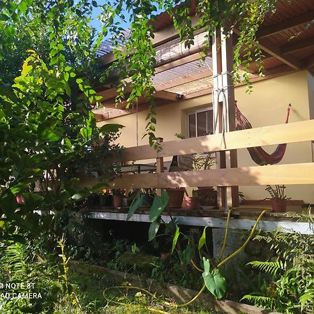 Petit Appartement Dans Une Maison Individuelle Le Tampon Buitenkant foto